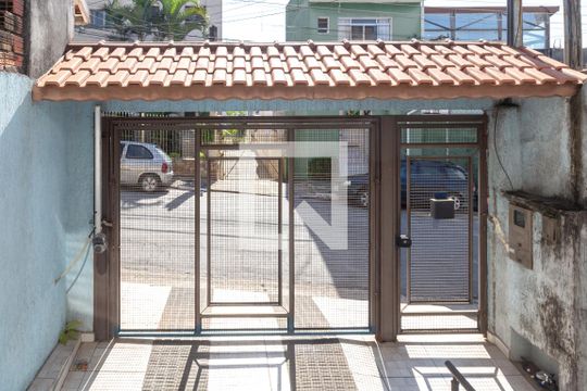 Sala - vista de casa para alugar com 3 quartos, 220m² em Gopoúva, Guarulhos