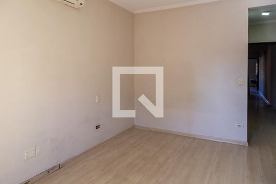 Casa para alugar com 3 quartos, 220m² em Gopoúva, Guarulhos