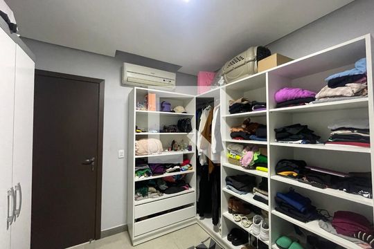 Escritório  de casa à venda com 3 quartos, 135m² em Petrópolis, Novo Hamburgo