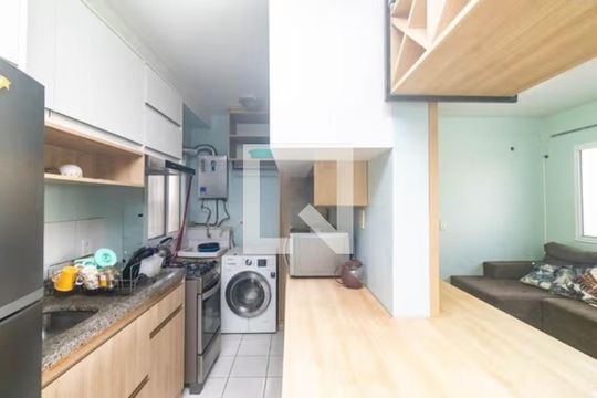 Cozinha de apartamento para alugar com 3 quartos, 78m² em Humaitá, Porto Alegre