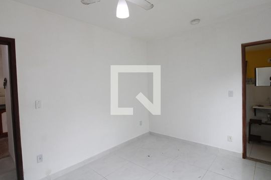 Quarto Suíte de casa para alugar com 2 quartos, 360m² em Jardim Pero, Cabo Frio