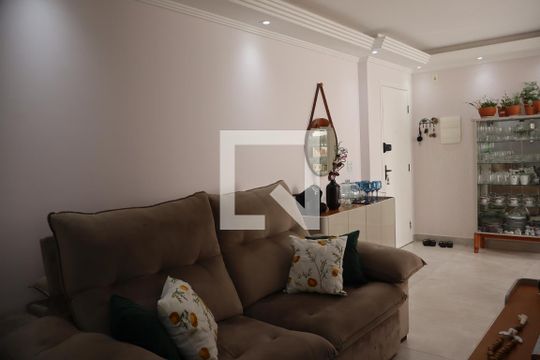 Sala  de apartamento à venda com 2 quartos, 72m² em Vila Galvão, Guarulhos