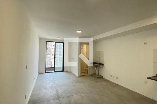 Studio de kitnet/studio à venda com 1 quarto, 33m² em Santo Cristo, Rio de Janeiro