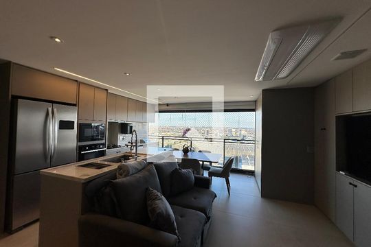 Sala de apartamento para alugar com 2 quartos, 75m² em Tamboré, Barueri