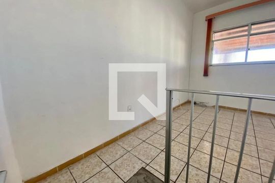 Casa para alugar com 4 quartos, 90m² em Santa Helena, Juiz de Fora