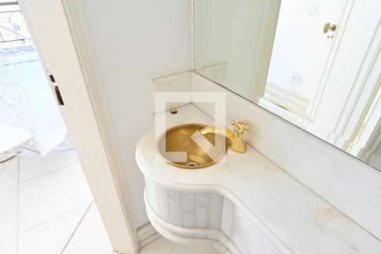 Lavabo de apartamento para alugar com 2 quartos, 200m² em Vila da Saúde, São Paulo
