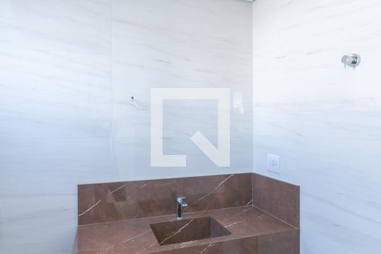 Apartamento à venda com 4 quartos, 250m² em Santa Rosa, Belo Horizonte