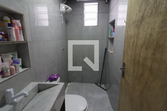 Banheiro de casa para alugar com 2 quartos, 100m² em Novo Osasco, Osasco