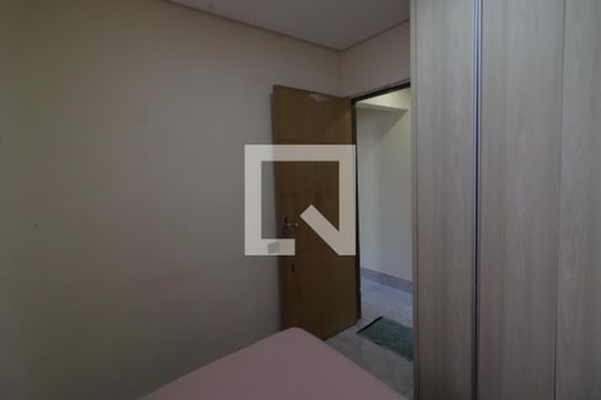 Quarto 2 de casa para alugar com 2 quartos, 100m² em Novo Osasco, Osasco