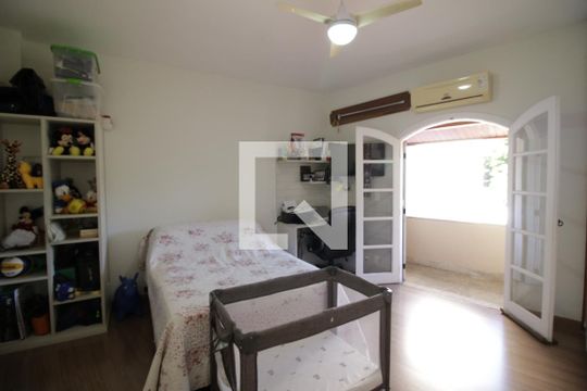 Suite 1 de casa de condomínio à venda com 4 quartos, 310m² em Anil, Rio de Janeiro