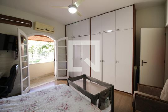 Suite 1 de casa de condomínio à venda com 4 quartos, 310m² em Anil, Rio de Janeiro