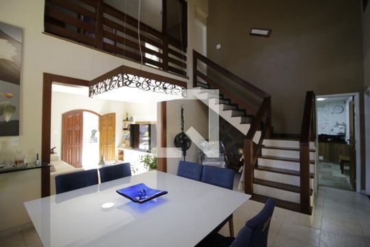 Sala de casa de condomínio à venda com 4 quartos, 310m² em Anil, Rio de Janeiro