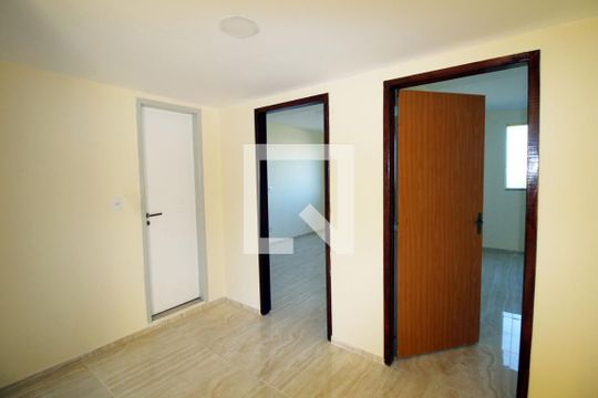 Sala de casa à venda com 2 quartos, 60m² em Vigário Geral, Rio de Janeiro