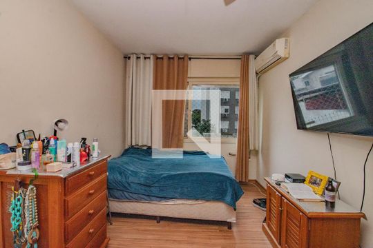 Quarto 2 de apartamento à venda com 2 quartos, 98m² em São João, Porto Alegre