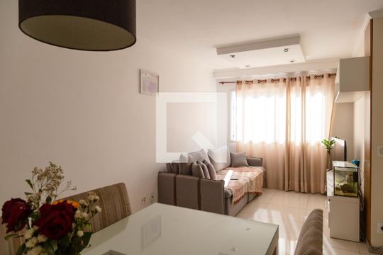 Sala de apartamento à venda com 2 quartos, 56m² em Jardim Nova Taboao, Guarulhos