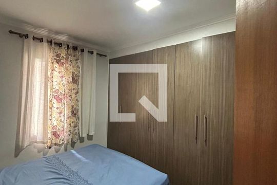 Quarto de casa à venda com 2 quartos, 55m² em Parque Residencial Jundiaí, Jundiaí