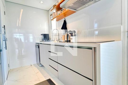 Cozinha de apartamento à venda com 3 quartos, 130m² em Vila Leopoldina, São Paulo
