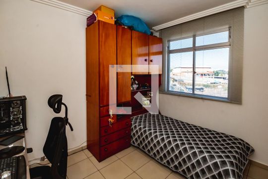Apartamento à venda com 3 quartos, 112m² em Heliópolis, Belo Horizonte