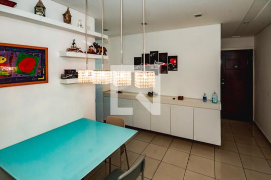 Apartamento à venda com 3 quartos, 112m² em Heliópolis, Belo Horizonte