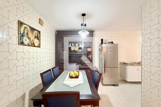 Sala  de casa à venda com 3 quartos, 110m² em Campo Grande, São Paulo
