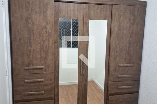 Quarto de apartamento para alugar com 2 quartos, 35m² em Jardim Promissao, São Paulo