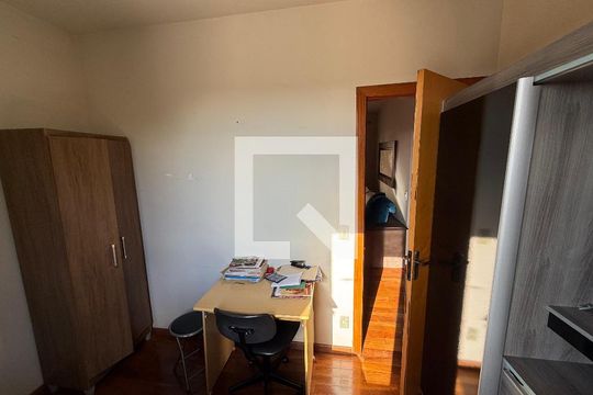 quarto 1 de apartamento à venda com 3 quartos, 59m² em Esplanada, Belo Horizonte