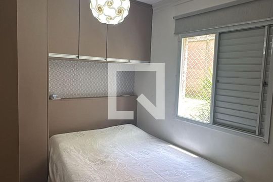 Quarto de apartamento à venda com 2 quartos, 49m² em Jardim Bela Vista, Guarulhos