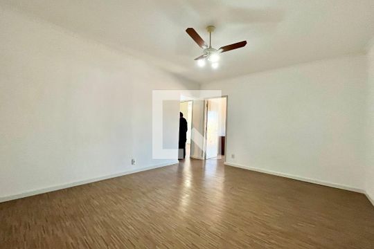 Sala de apartamento à venda com 2 quartos, 76m² em Mirandópolis, São Paulo