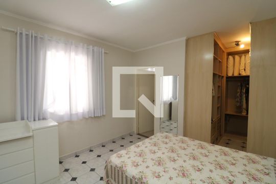 Suíte  de casa à venda com 3 quartos, 350m² em Vila Prudente, São Paulo