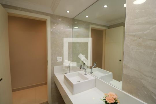 Lavabo de casa à venda com 3 quartos, 350m² em Vila Prudente, São Paulo