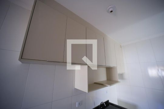 Cozinha de apartamento para alugar com 2 quartos, 39m² em Parque Artur Alvim, São Paulo