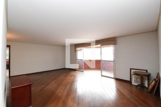 Sala de apartamento para alugar com 4 quartos, 261m² em Batel, Curitiba