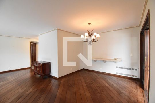 Sala de apartamento para alugar com 4 quartos, 261m² em Batel, Curitiba