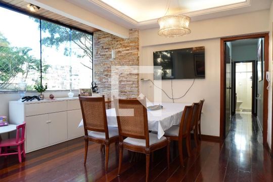 Sala de apartamento à venda com 3 quartos, 98m² em Santo Antônio, Belo Horizonte