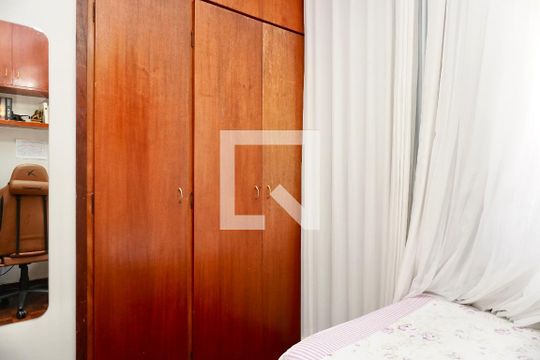 Quarto 2 de apartamento à venda com 3 quartos, 98m² em Santo Antônio, Belo Horizonte