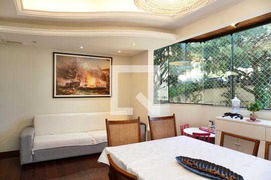 Sala de apartamento à venda com 3 quartos, 98m² em Santo Antônio, Belo Horizonte