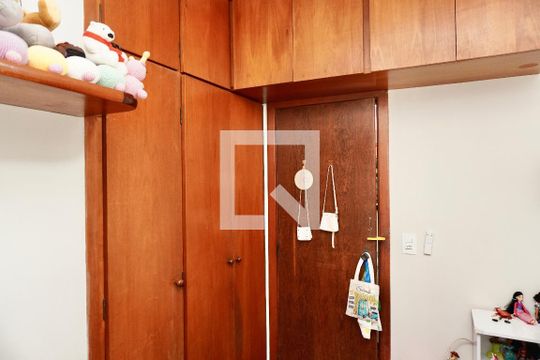 Quarto 1 de apartamento à venda com 3 quartos, 98m² em Santo Antônio, Belo Horizonte