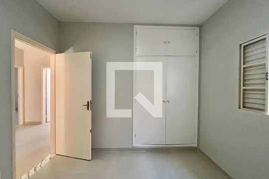 Quarto 1 de casa à venda com 4 quartos, 190m² em Jardim Leonor, Campinas