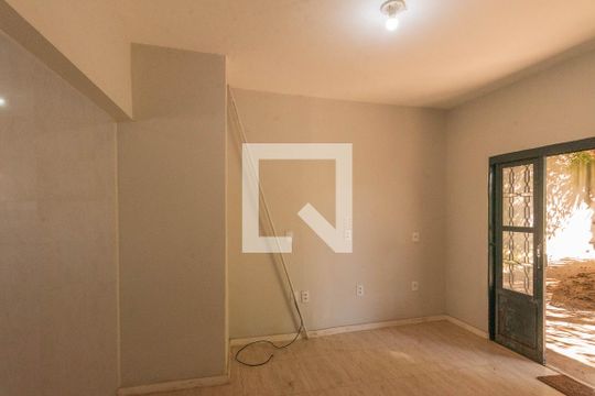 Sala de casa para alugar com 2 quartos, 100m² em Jardim Santa Lúcia, Campinas