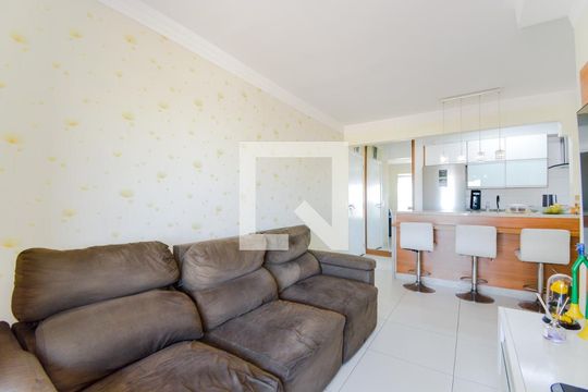 Sala de apartamento à venda com 3 quartos, 72m² em Vila Galvão, Guarulhos