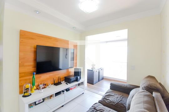 Sala de apartamento à venda com 3 quartos, 72m² em Vila Galvão, Guarulhos