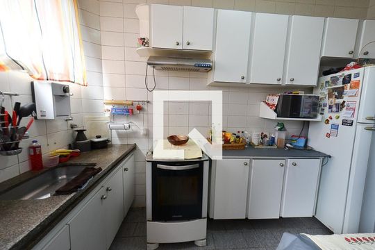 Cozinha de apartamento à venda com 2 quartos, 62m² em Graça, Belo Horizonte
