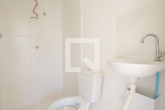 Banheiro de kitnet/studio para alugar com 1 quarto, 17m² em Vila Andrade, São Paulo