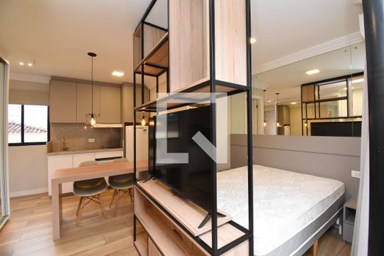Studio de kitnet/studio para alugar com 1 quarto, 29m² em São Francisco, Curitiba