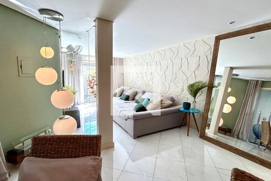 Sala de casa à venda com 3 quartos, 190m² em Vila Augusta, Guarulhos