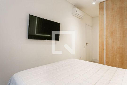 Quarto de apartamento para alugar com 2 quartos, 70m² em Córrego Grande, Florianópolis