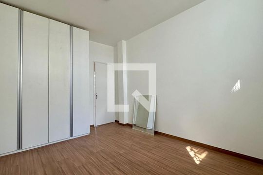 Quarto  de apartamento à venda com 3 quartos, 100m² em São Pedro, Belo Horizonte