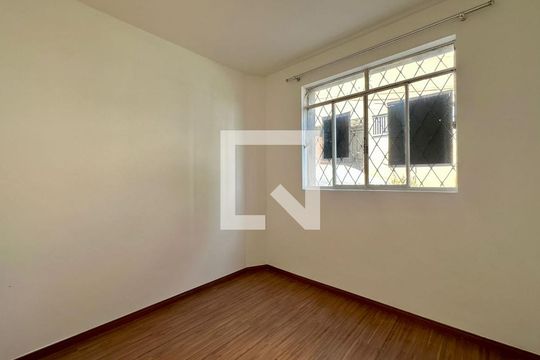 Quarto  de apartamento à venda com 3 quartos, 100m² em São Pedro, Belo Horizonte
