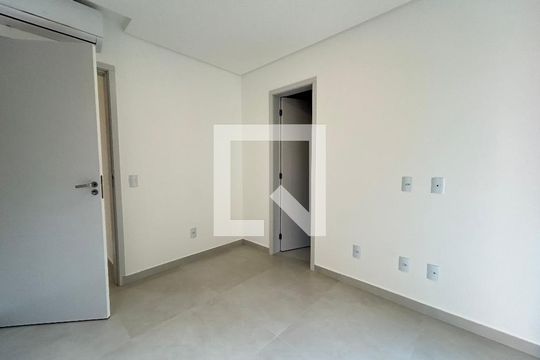 Suíte  de casa para alugar com 2 quartos, 55m² em Rio Tavares, Florianópolis