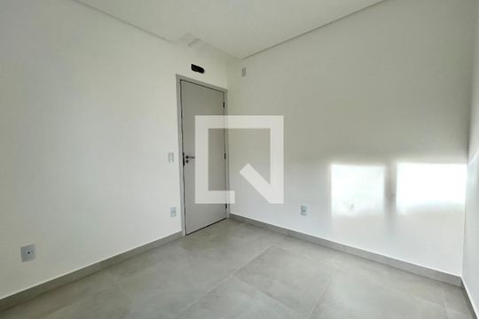 Quarto  de casa para alugar com 2 quartos, 55m² em Rio Tavares, Florianópolis